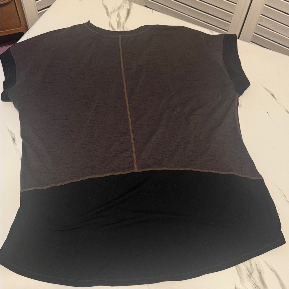 Women's Active Short Sleeve Top - Picture 4 of 7